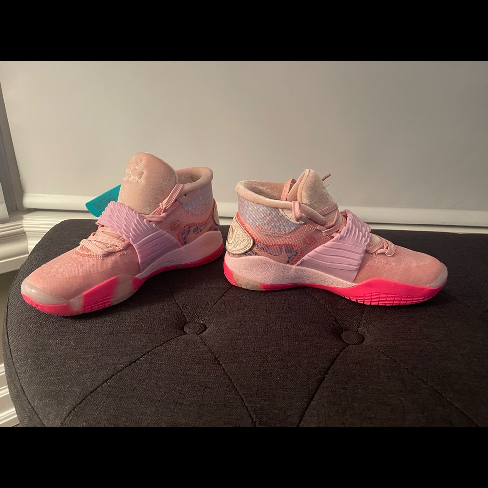 Nike Kevin Durant Aunt Pearl Sneakers